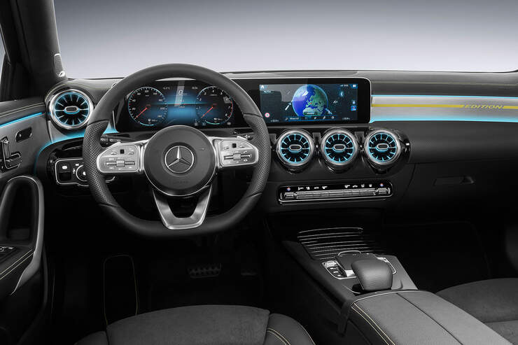 Mercedes-A-Klasse-Innenraum-fotoshowBig-c20ab4ac-1132288.jpg