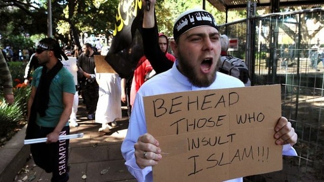 behead-those-who-insult-islam-photo-e1407928284185.jpg