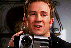 tumblr_m9advdS24f1qi0d7lo2_250.gif
