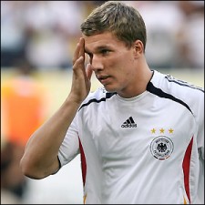 lukas-podolski-picture-225x225.jpg