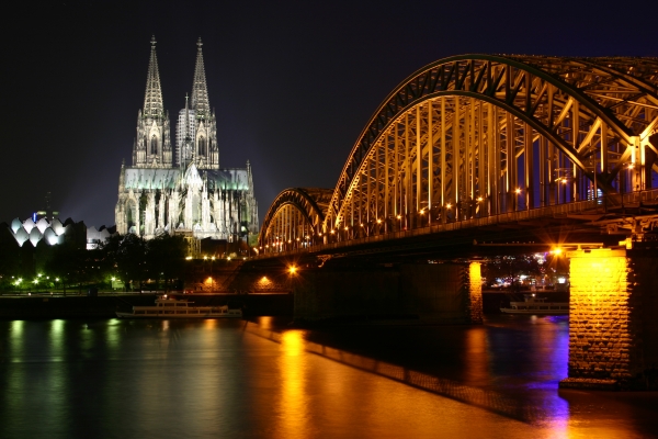 klnerdombeinacht.jpg