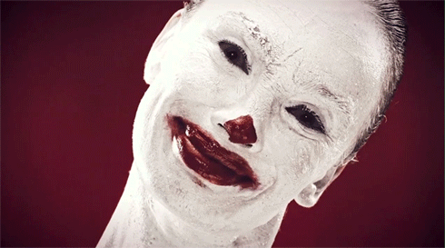 creepy-clown-ahs-freakshow-gif.gif