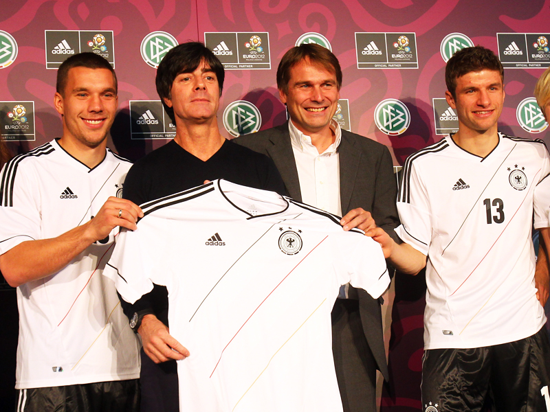 trikot-1320841257.jpg