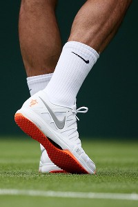 ten_g_federershoes_gb1_200.jpg