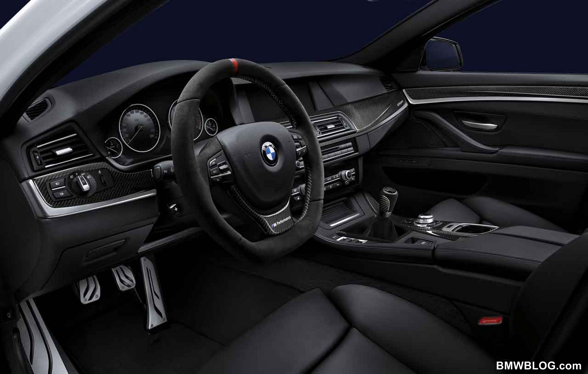 bmw-performance-parts-03.jpg