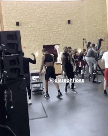 giphy.gif