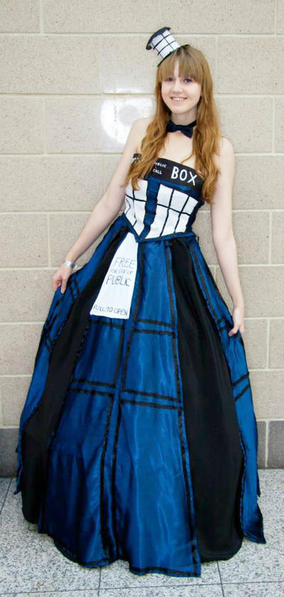 the_tardis_princess_by_emmadeniserawr-d5kzdb7.jpg