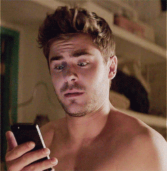 zac-efron-group-texting-tinder.gif