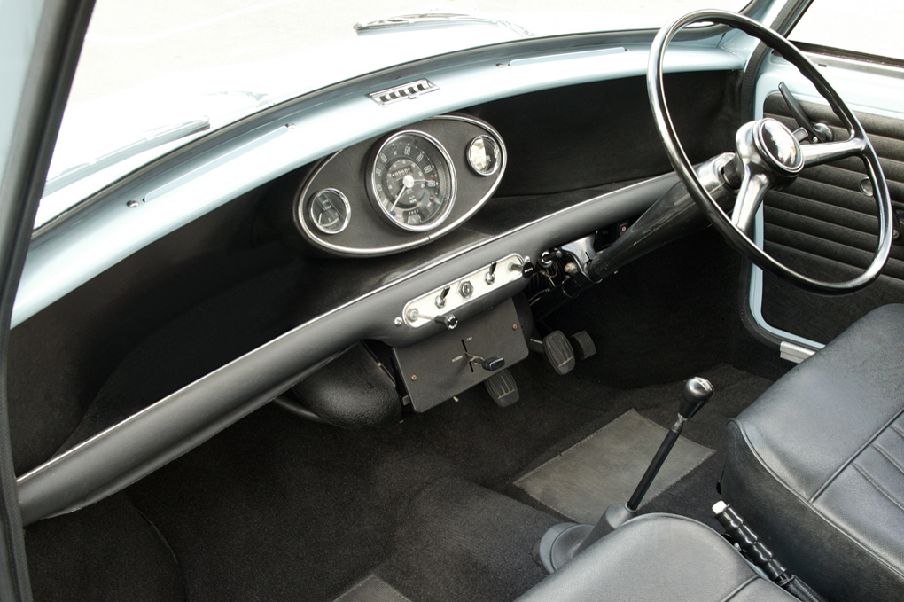 Mini_Interior_001.jpg