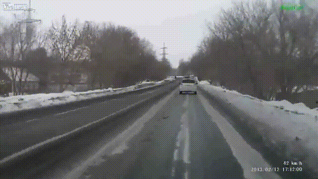 28jsnIN.gif