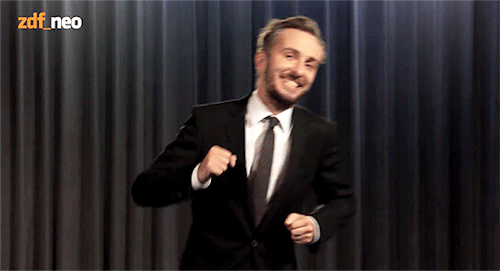 tumblr_nuzr3mIcF41tix1muo1_500.gif