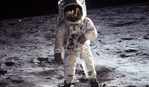 apollo181.jpg