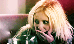 tumblr_lu224dRYPZ1r5r5uqo1_250.gif