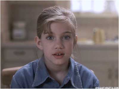 anna_chlumsky12.jpg
