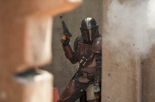the-mandalorian-pedro-pascal-2-600x398.jpg