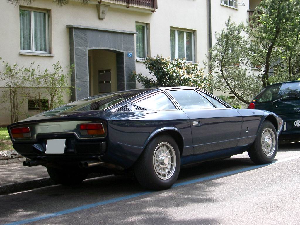 Maserati_Khamsin_1975_rear.jpg