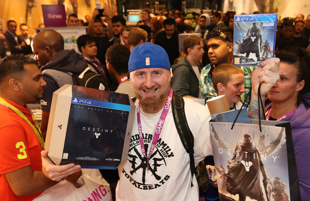 gaming-destiny-midnight-launch-at-game-1.jpg
