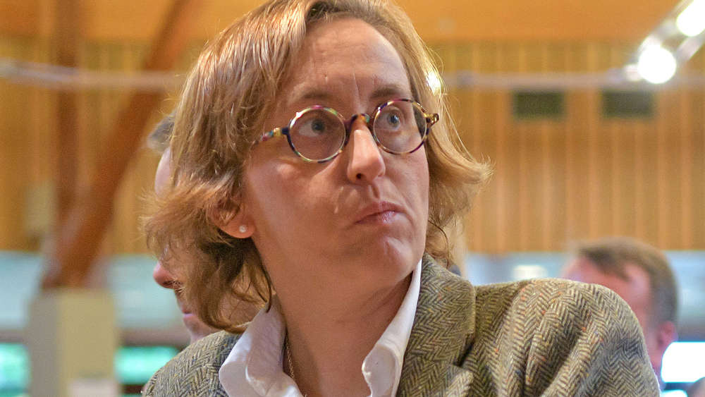 816022416-beatrix-storch-Mn2RqLxfJNG.jpg