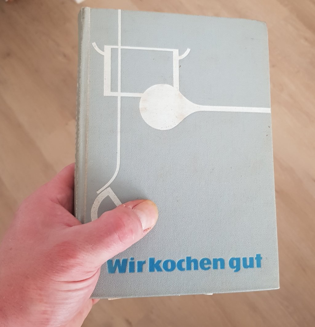 46421422ux.jpg