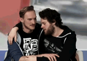 tumblr_op7wv7dGOR1rkxl5po1_400.gif