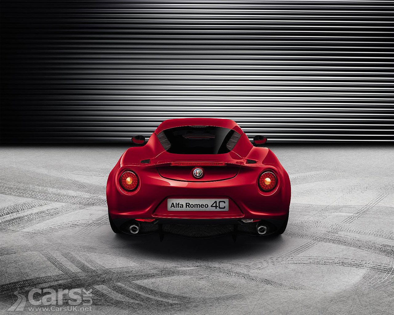 alfa-romeo-4c-2013-7.jpg