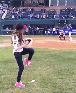 tumblr_mmepamZTCt1qf1542o2_250.gif