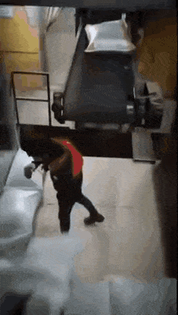 hornoxe.com_gifdump475_8.gif