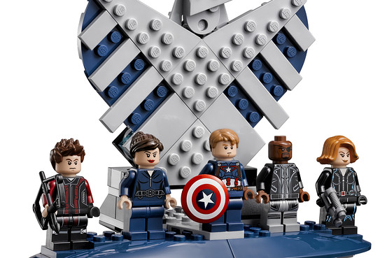 BN-GR528_lego3_G_20150129004230.jpg