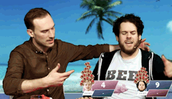 tumblr_op7wg6425c1rkxl5po1_250.gif