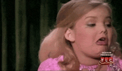 QV5vp1BYenfCE.gif