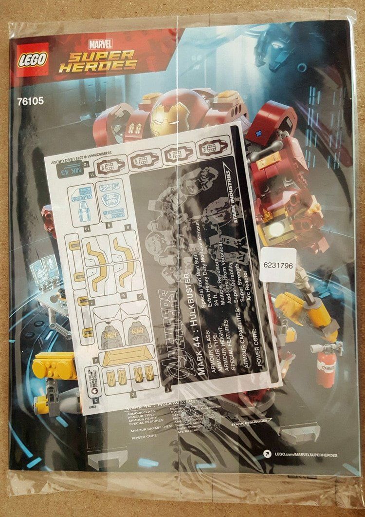 lego-76105-hulkbuster-review4.jpg