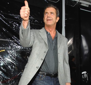 Gibson-Thumbs-Up.jpg