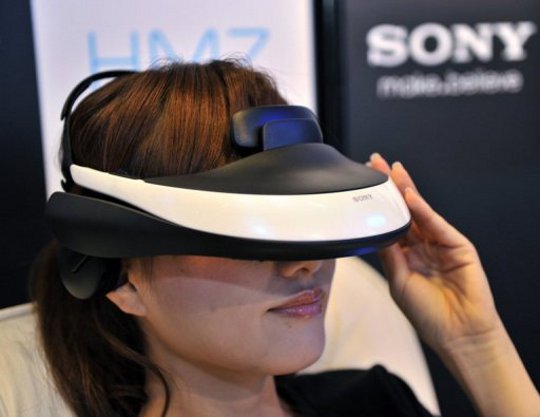 Sony-HMZ.jpg