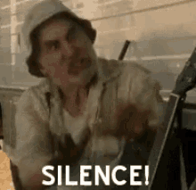 tenor.gif