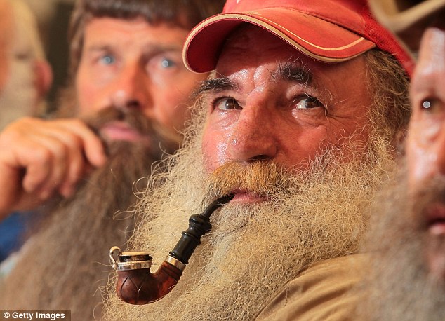 article-2028569-0D844E0F00000578-480_634x458.jpg