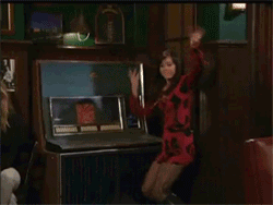 tumblr_l7oqbk464P1qcm8lao1_r1_250.gif