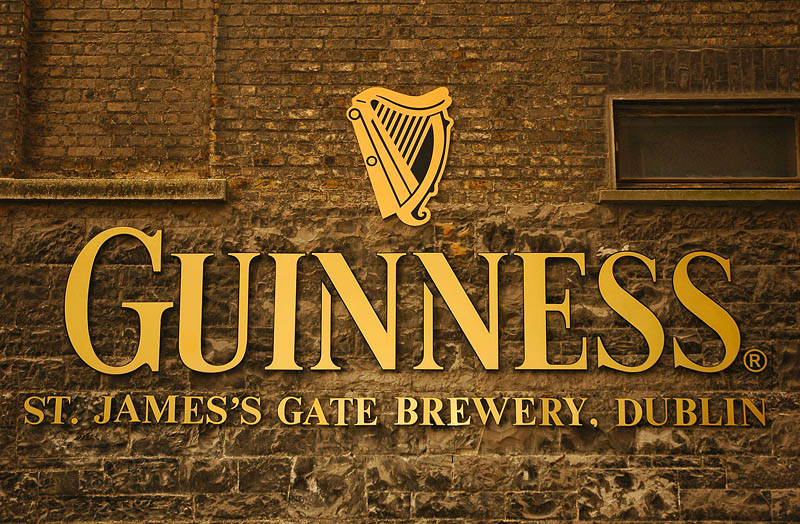 20061128144513_guinnes%20store%20house%20dublin.jpg