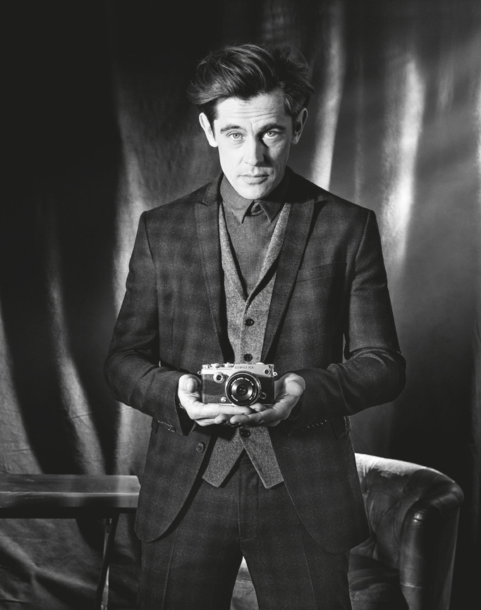 olympus_pen_f_man.jpg