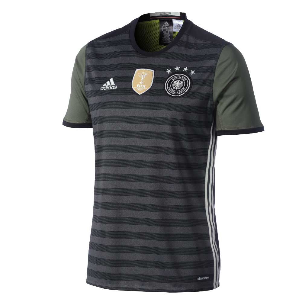dfb-away-2016gross.jpg