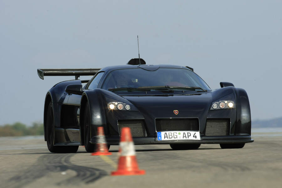 Gumpert-Apollo-Sport-r900x600-C-839cab3-279753.jpg