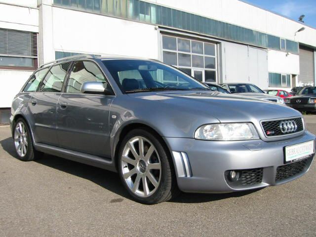 Audi_RS4_B5_right_side.JPG