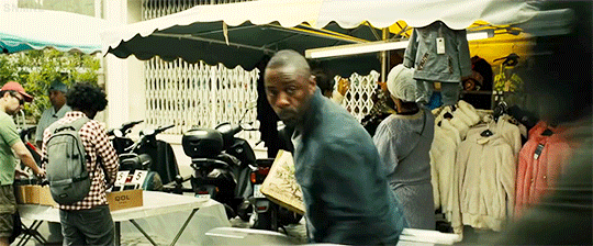 tumblr_o8d998gsQG1svgb0ro5_540.gif