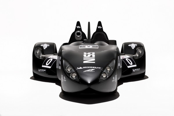 nissan-batmobile-deltawing-le-mans-2012-1.jpg