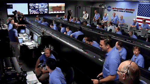 tumblr_m8bpf5MBty1qexgq4o1_r2_500.gif