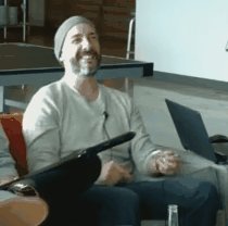 8W9xPDs.gif