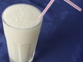 getraenk-pfirsich-kokos-milchshake-rezept.jpg