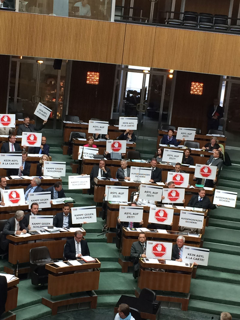 parlament.jpg